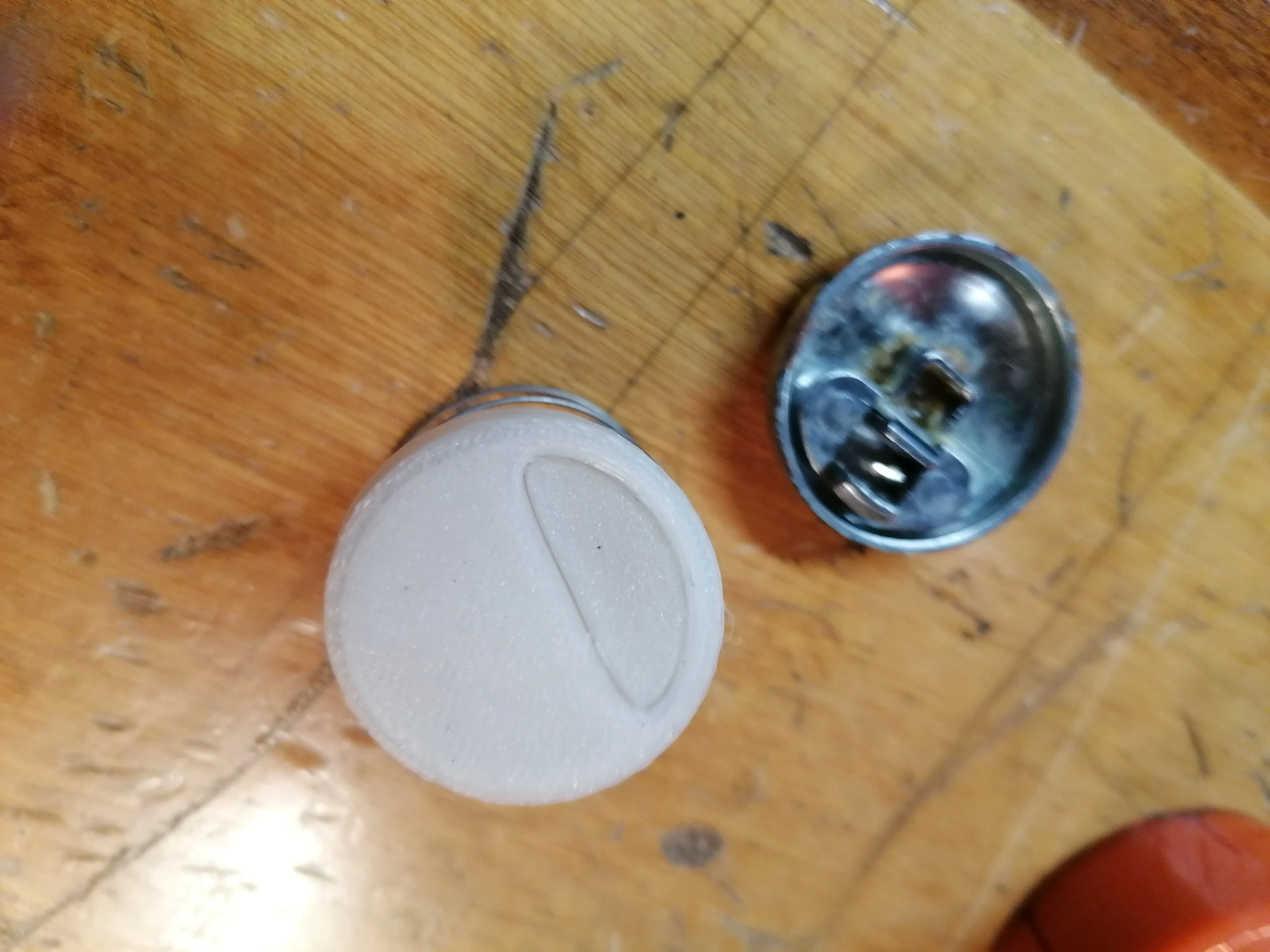 Flushing button WC
