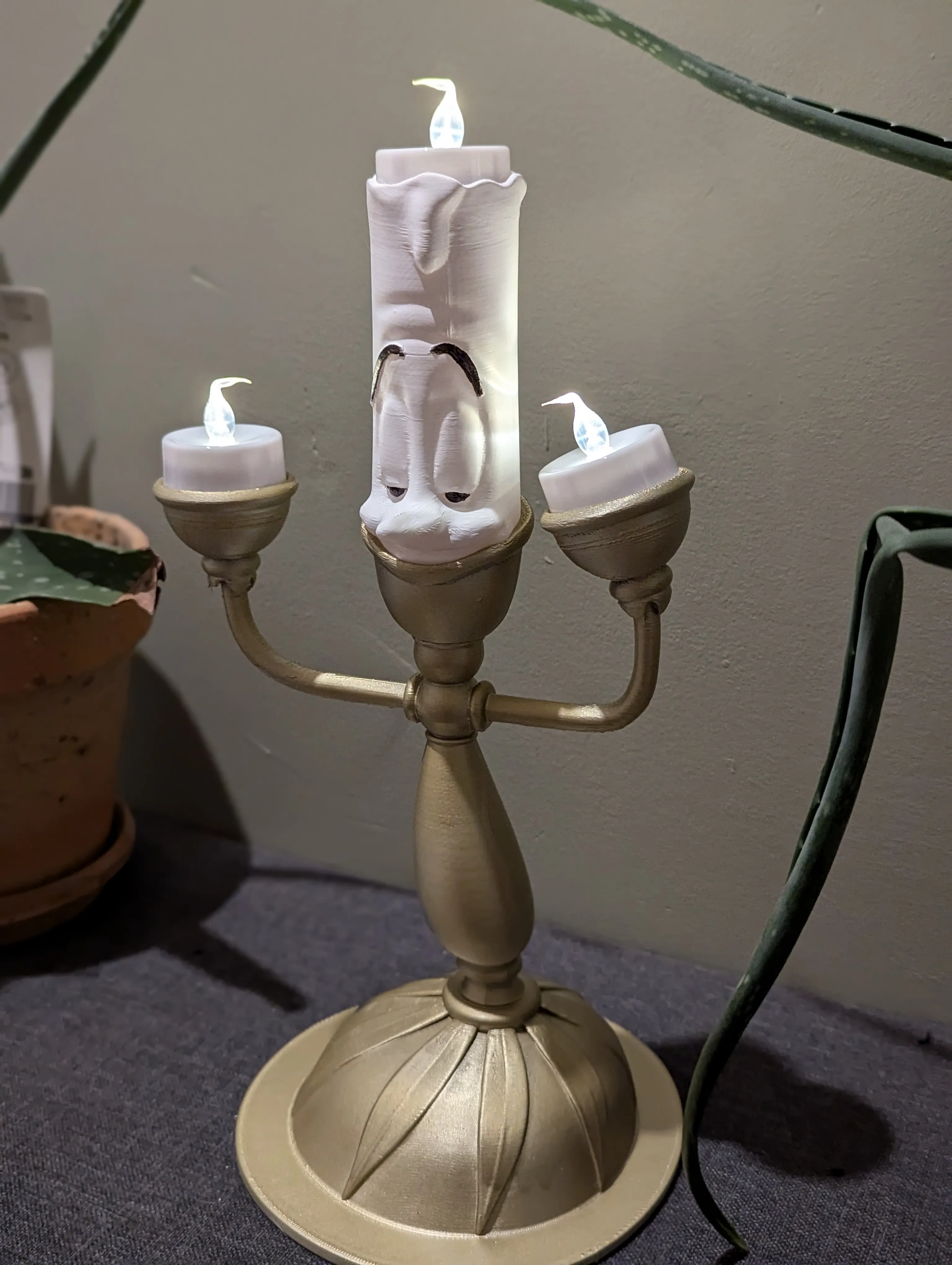 chandelier de lumière de la belle et la bête