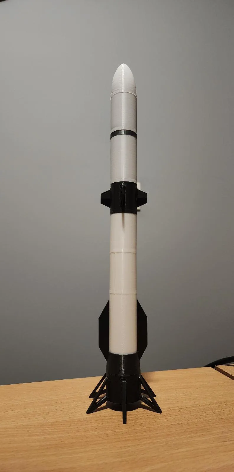 Modelo de cohete New Glenn, escala ~1:250