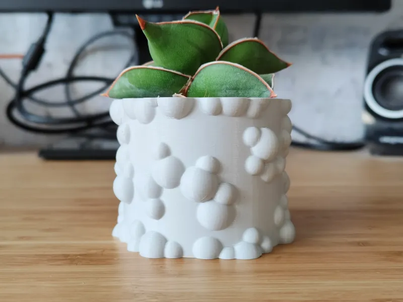 Sea Foam Summer Pot and Planter - Vase mode