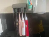 Toothbrush holder-3