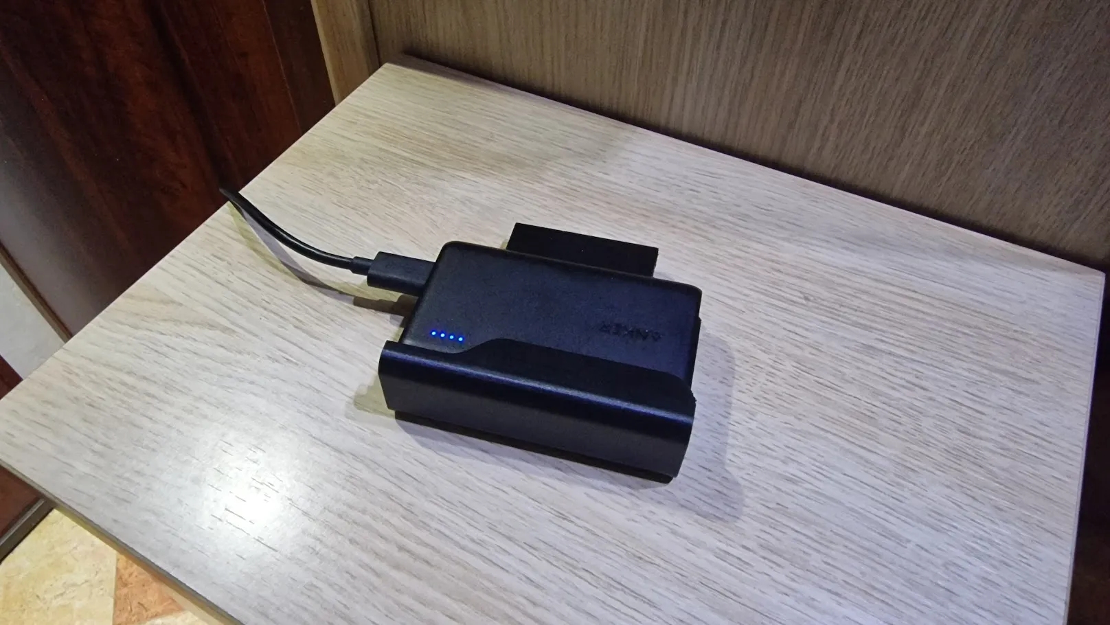 USB Battery Charger Mount for Door Chain