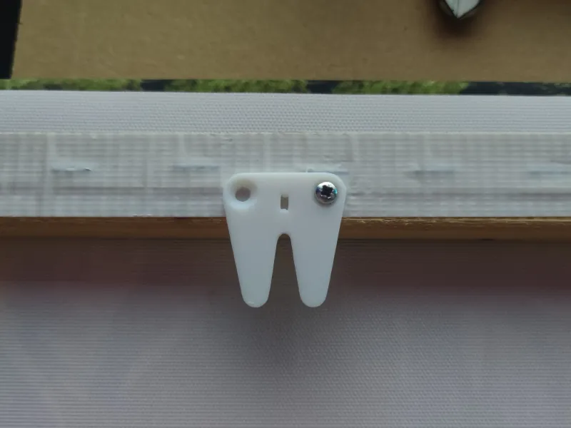 Canvas Picture Hanger
