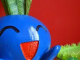 ODDISH PLANTER WITH LEAF TRAY-3