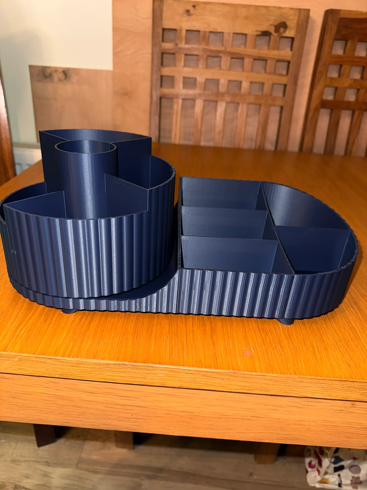 MAKEUP ORGANIZER (360 Rotating)-1