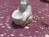Cow statue-1
