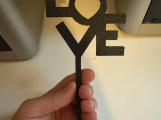 'Love' Topper