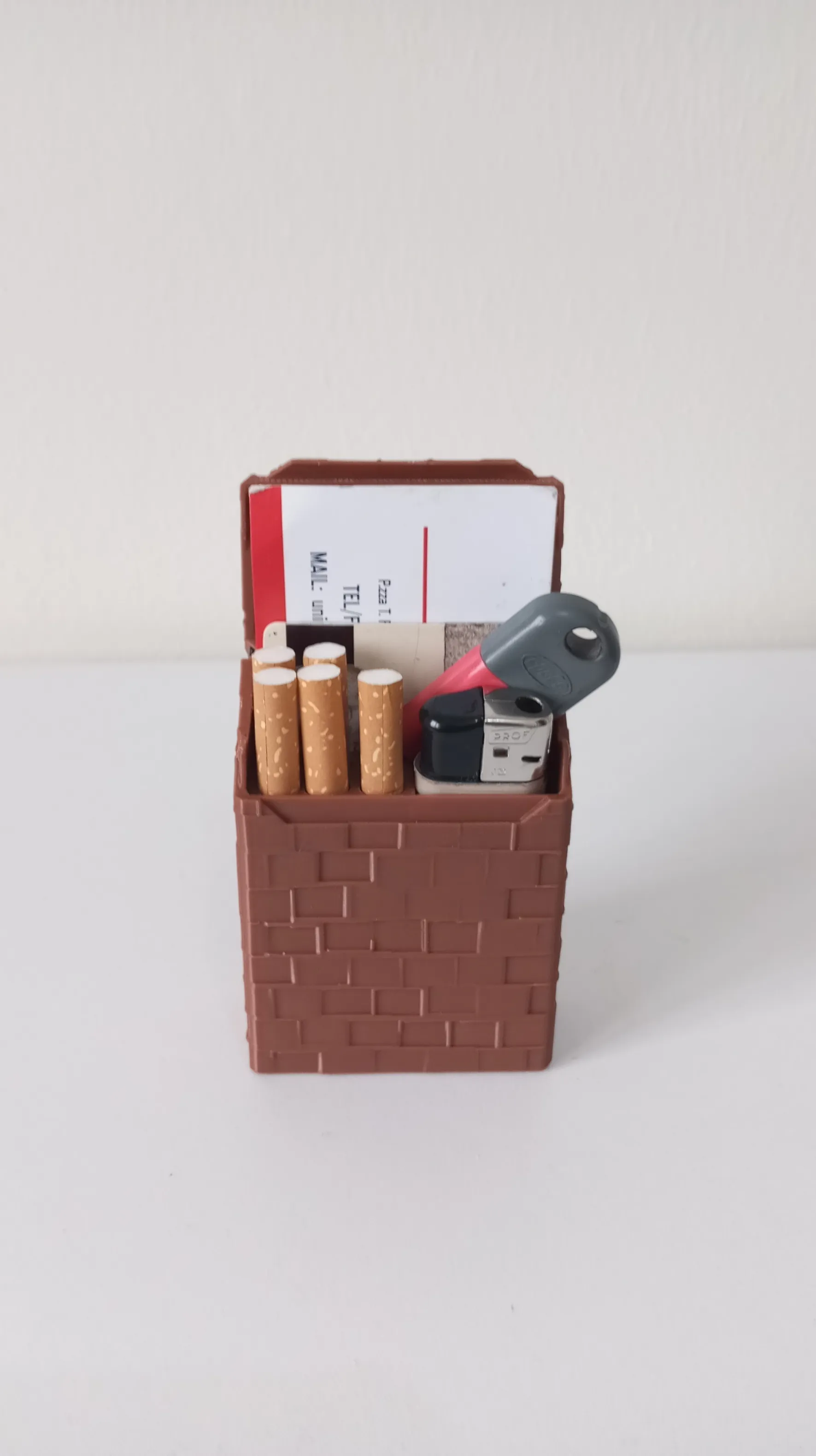 Regalo Per Fumatori Portasigarette Con Accendino USB 2 In 1