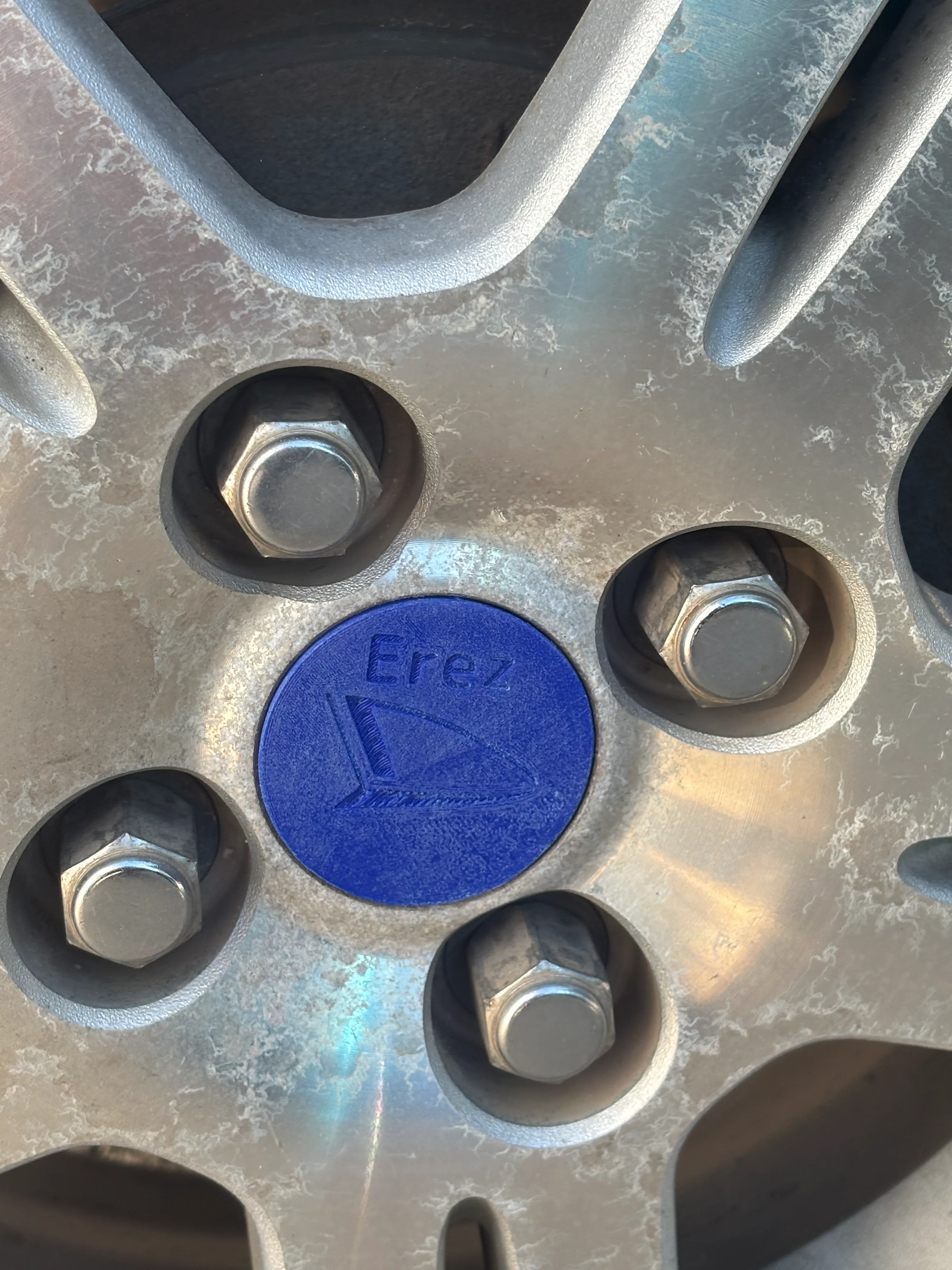Daihatsu Sirion Rim center cap