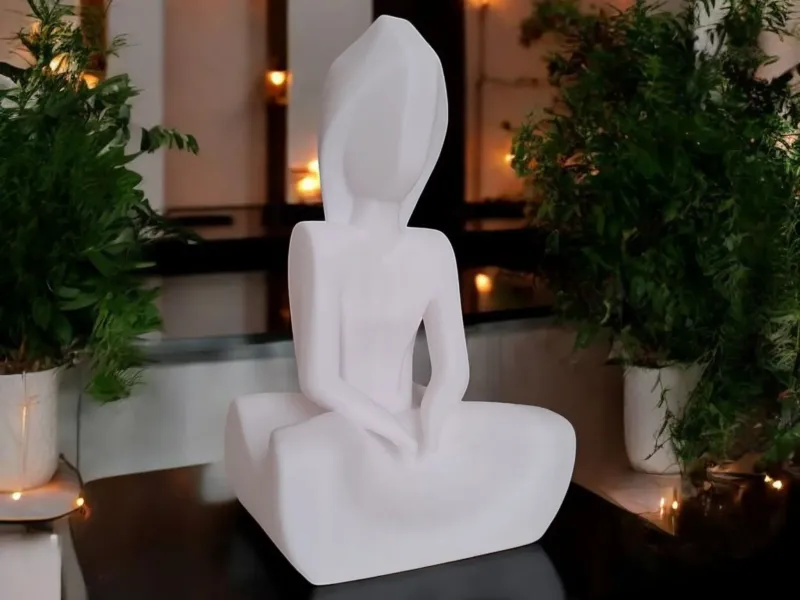Minimalist Sculpture – The Silent Woman, Home Decoration
