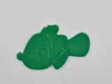 Disney - Nemo Keychain and Token-1