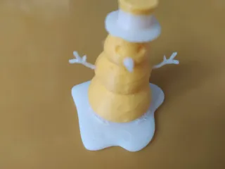 KNITTED SNOWMAN FIGURINE AND ORNAMENT - MULTIPARTS