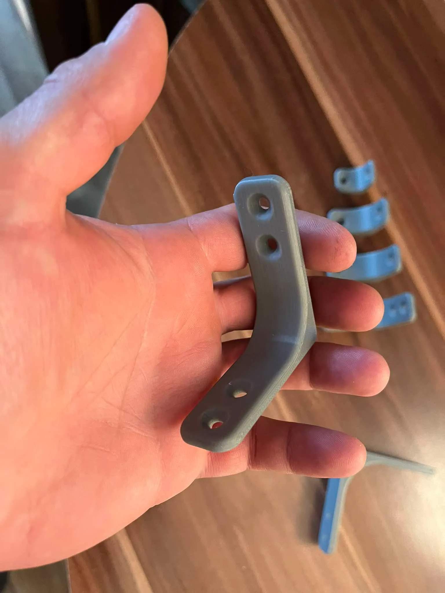 Stylish shelf brackets, Construction Console