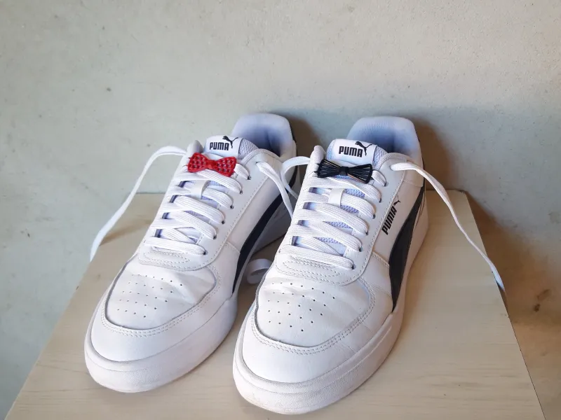 Bow tie shoe charm