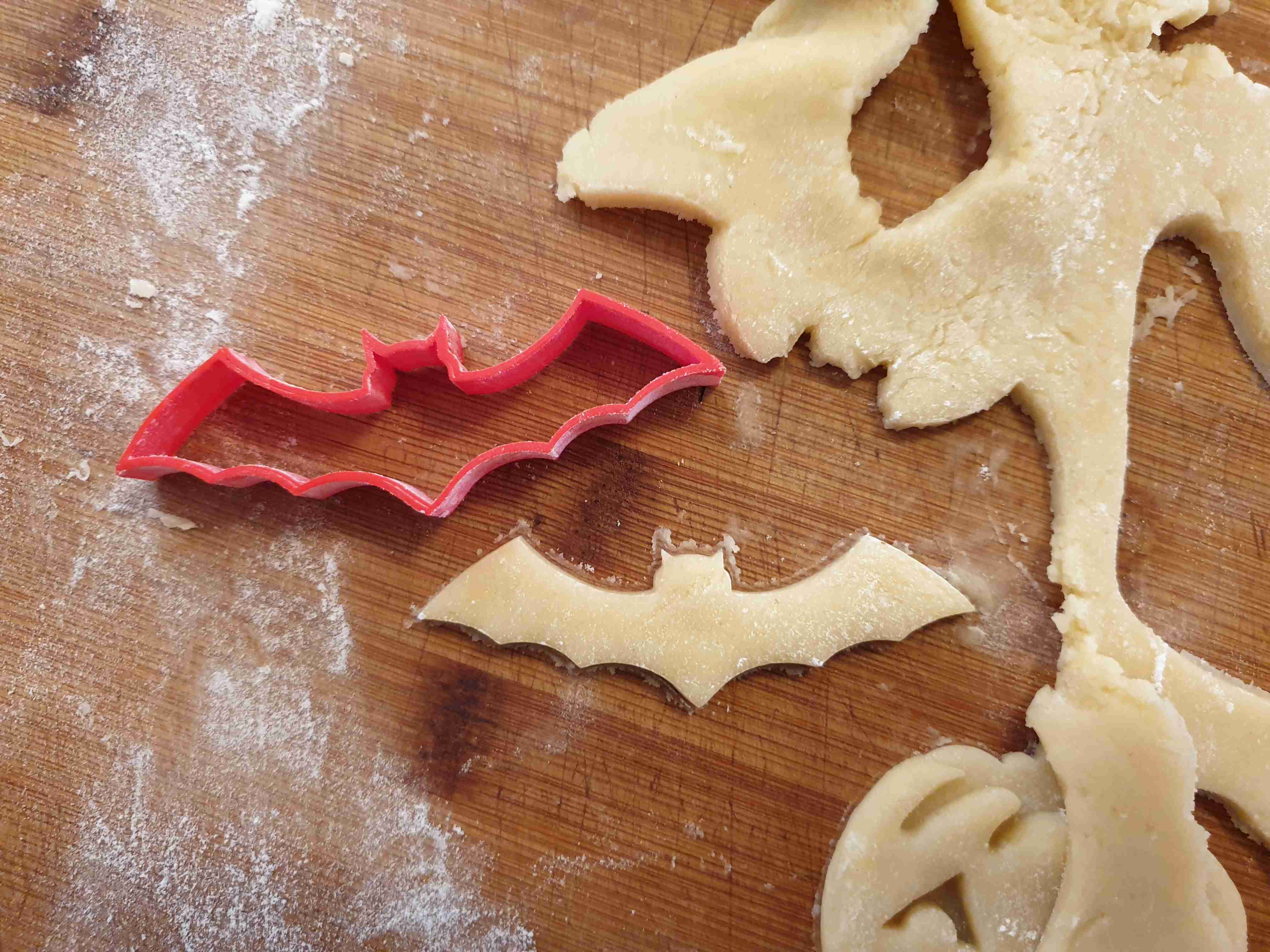 How To Use Cookie Cutters