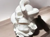 Skull with snake-1