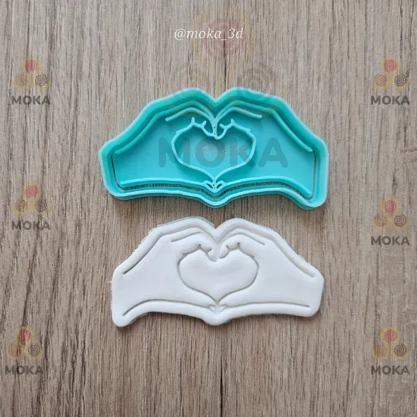 Cortador de galletas manos corazon san valentin amistad