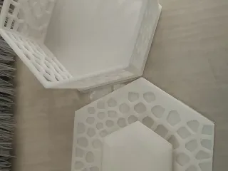 Voronoi Hexagonal Box