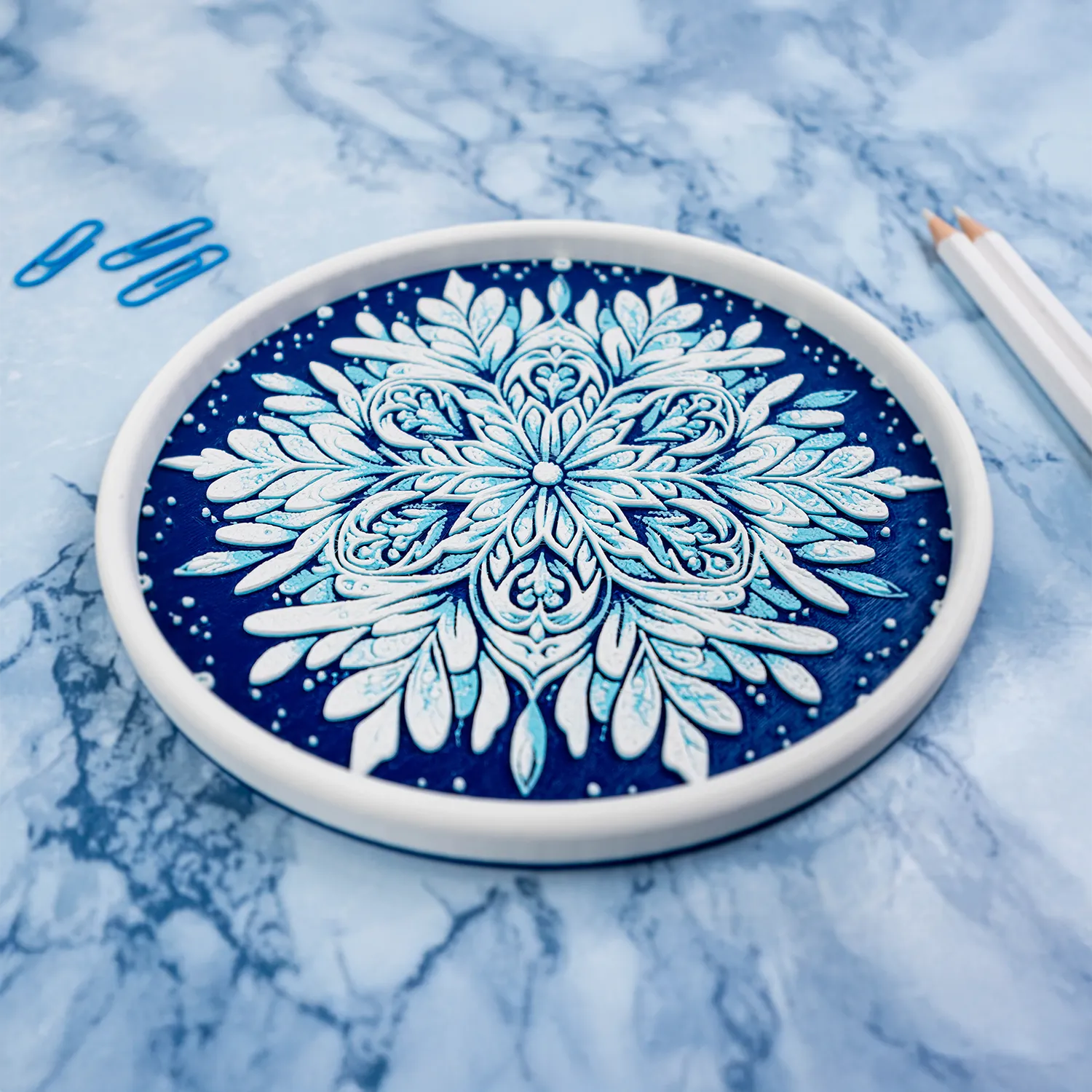 Snowflake Round Trays