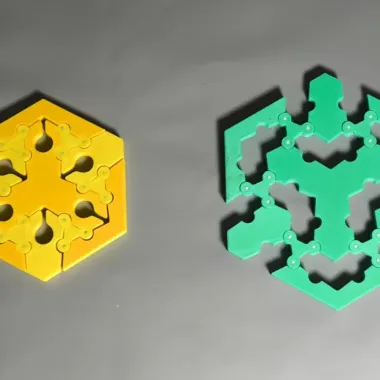 Flexible coaster - deformable - bistable structure-1