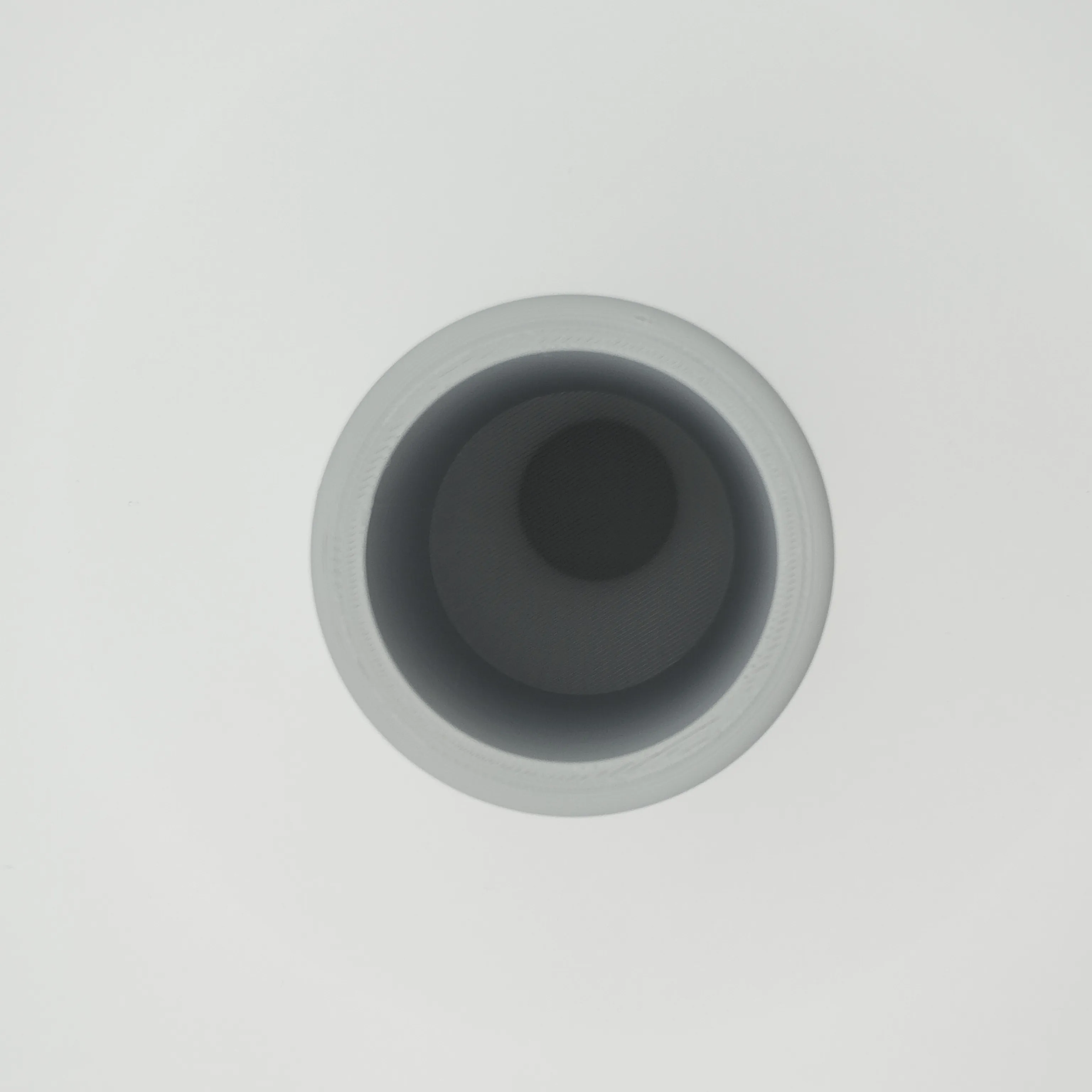 Round Modern Pen Holder – A Simple, Stylish Solution