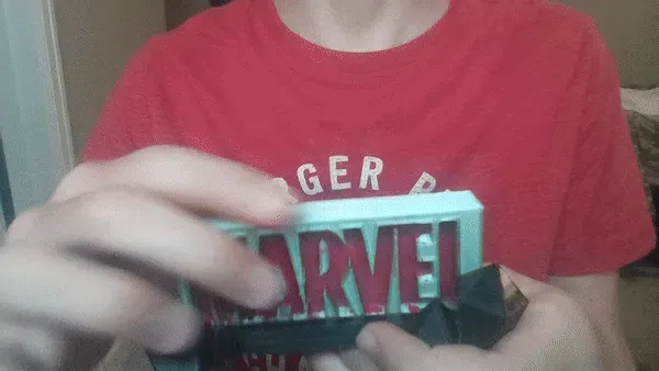 Кристаллизованный логотип Marvel