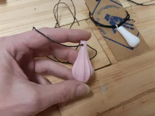 vase charm