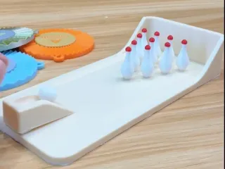 Tabletop bowling