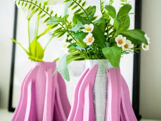 Voidbloom – Modular Sci-Fi Vase