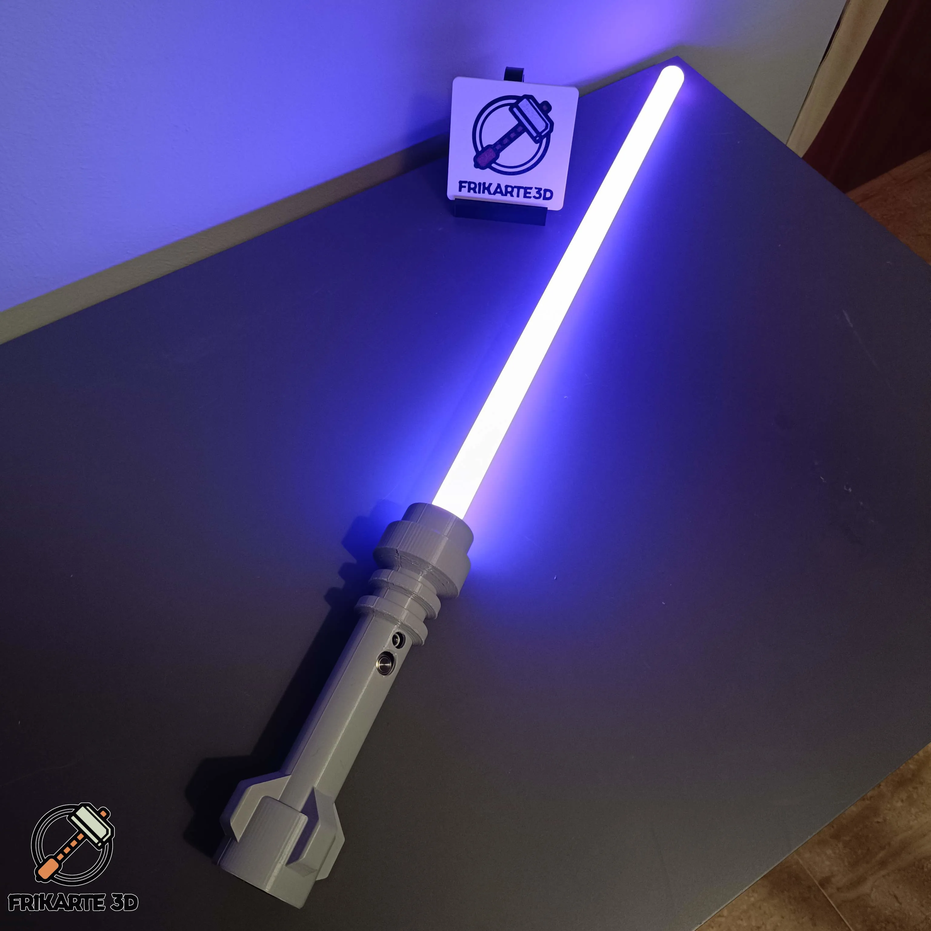 BrickSaber: LEGO-Inspired Functional Lightsaber | 3D models download ...