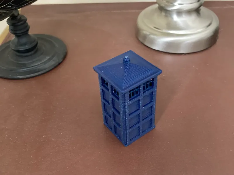 Estatueta TARDIS