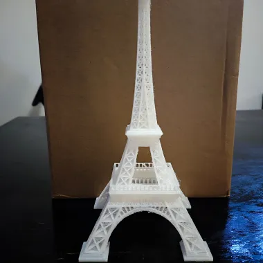 Eiffel tower-0