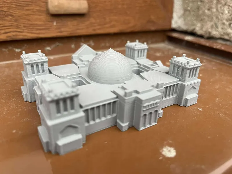 Berlin'deki Reichstag binası