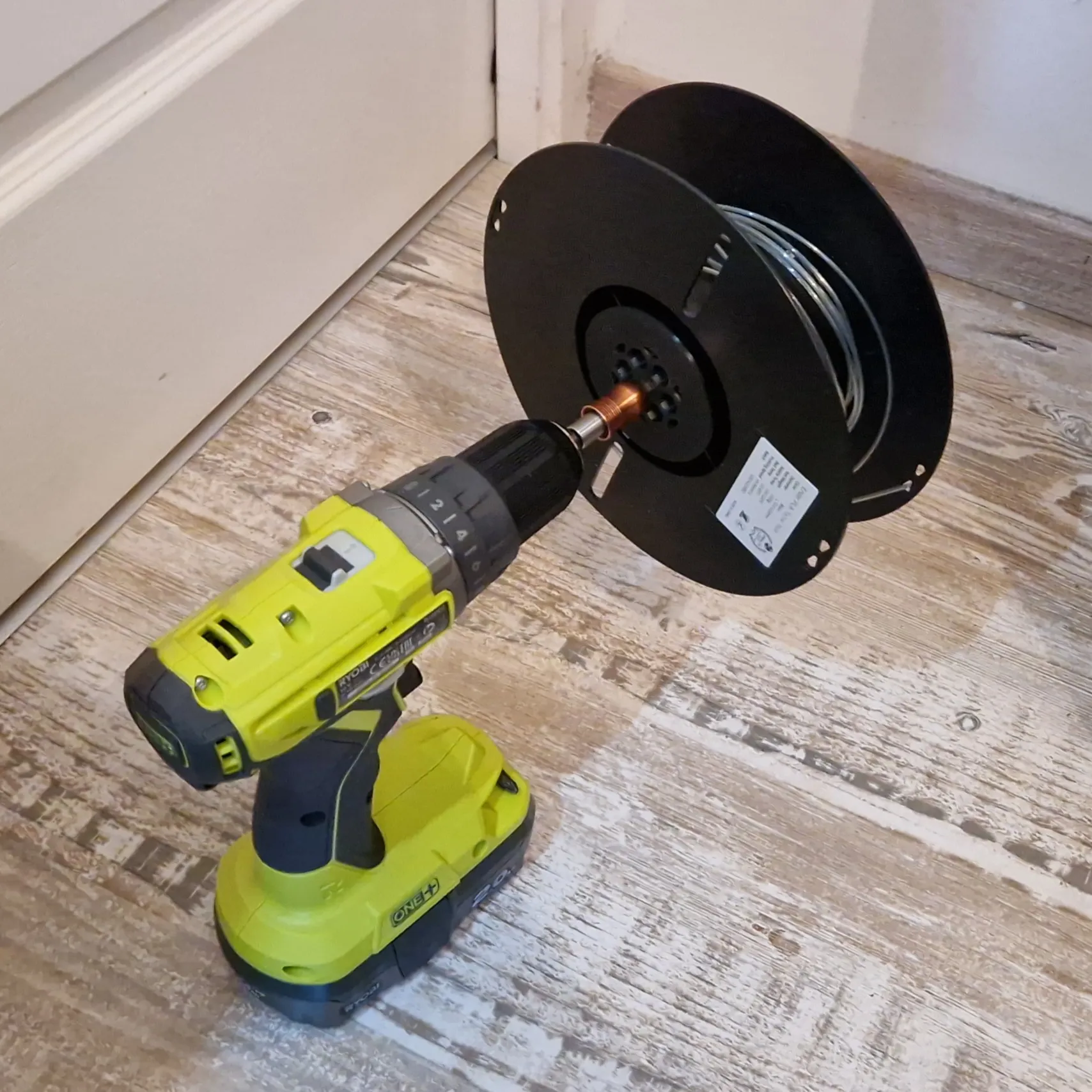 Screwdriver Spool Rewinder