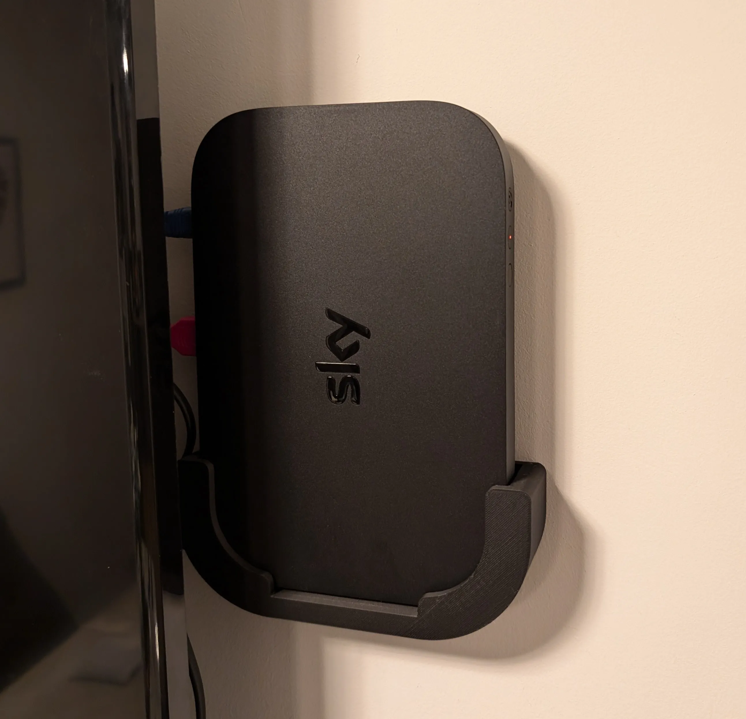 Sky Q Mini Box Wall Mounting