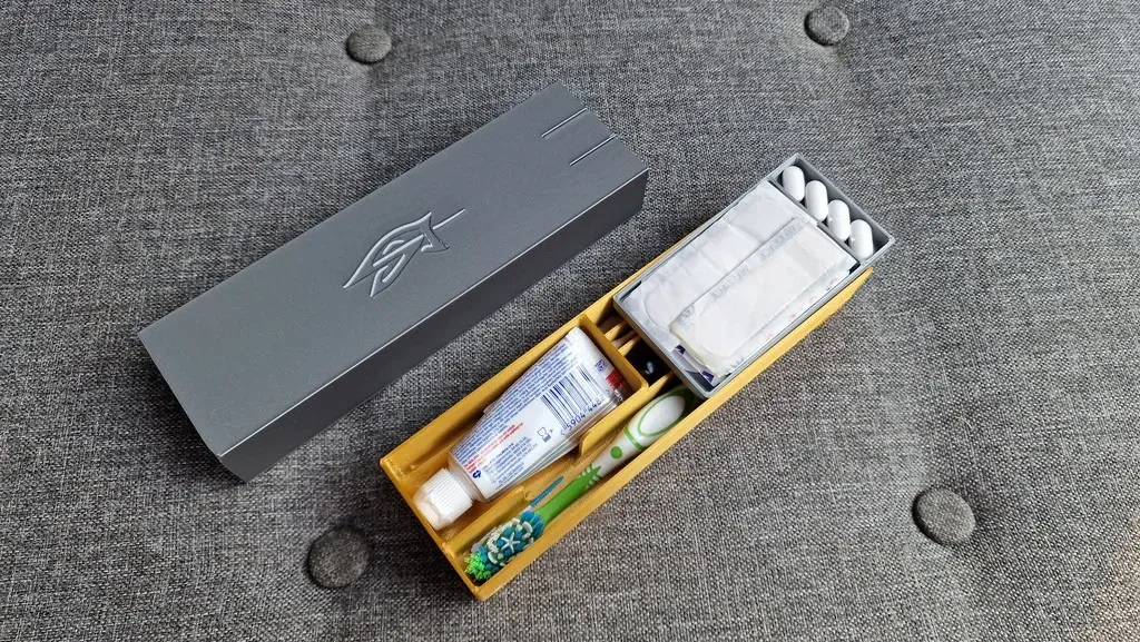 Estuche de viaje compacto para artículos de aseo