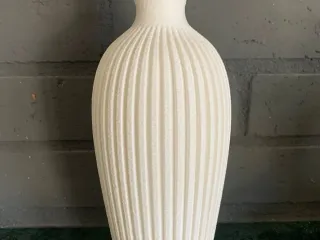 Modern Vase with straight lines