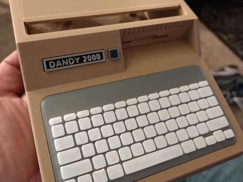 Dandy 2000 RGB 复古树莓派 4/5 外壳