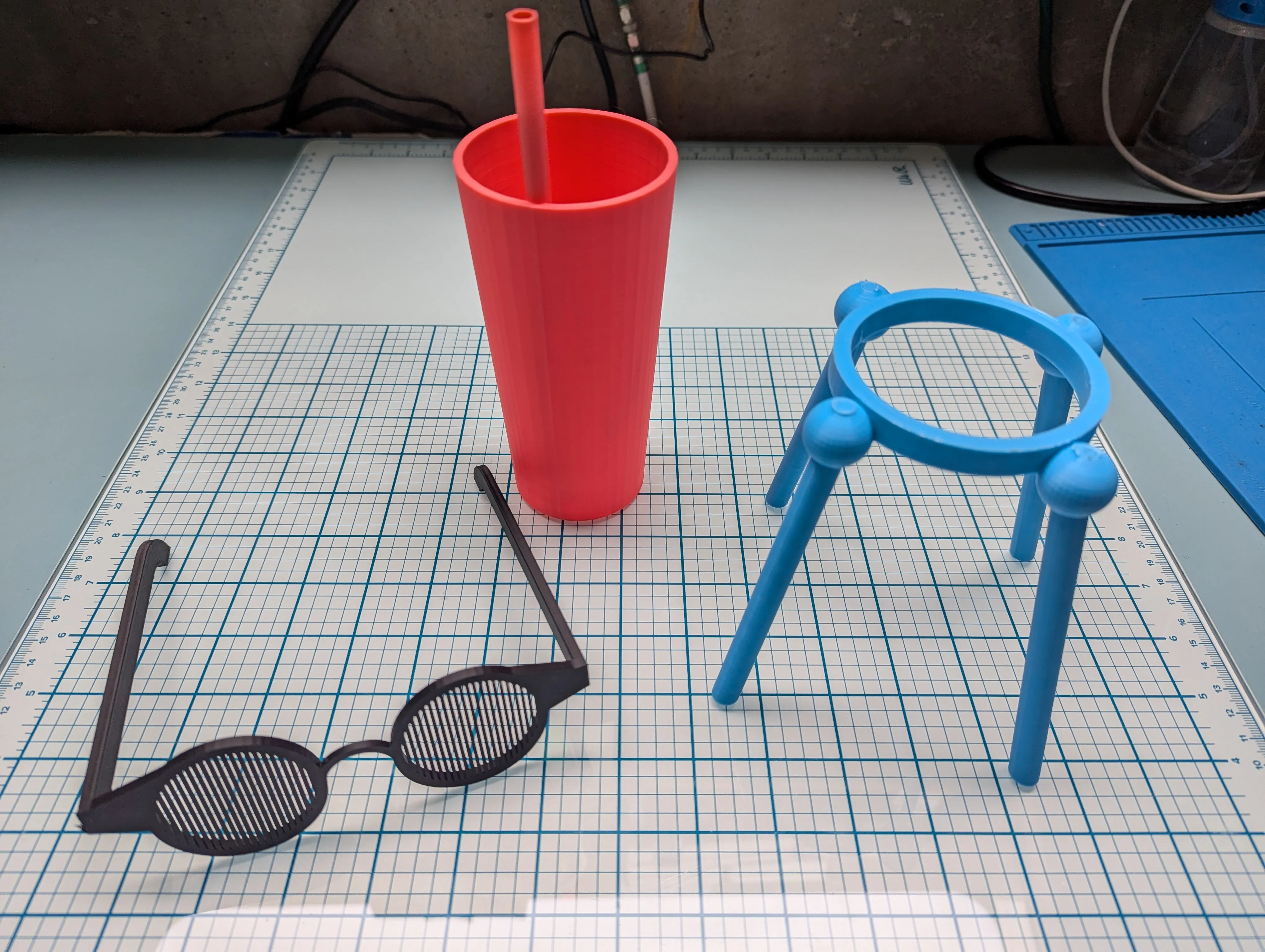 Beach Essentials – Sunglasses, Cup, Cup-Holder and Stand