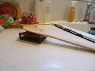 Mess free spoon rest