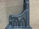 Gothic Throne Phone Stand-5