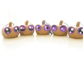 Kawa-eyes Pumpkin 🎃 Keychain & Fidget!