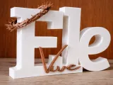 ELE VIVE COMPLETO-1