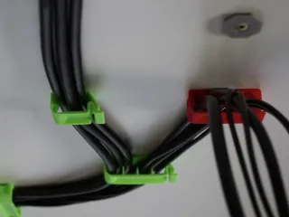 KLAMMA - Locking Cable Clip by @bequ3