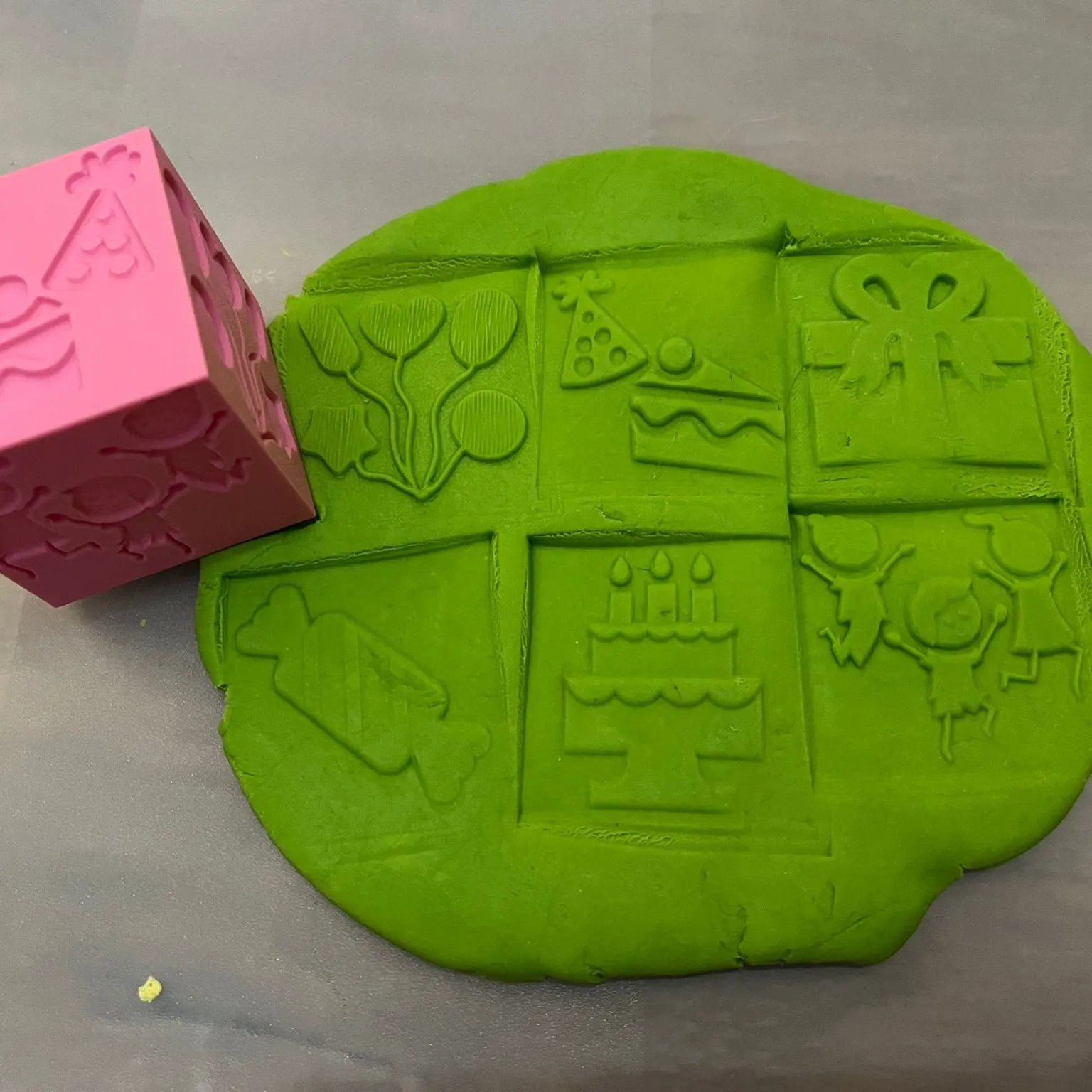BIRTHDAY PARTY STAMP CUBE FOR CLAY/PLAYDOUGH/SENSORY PLAY