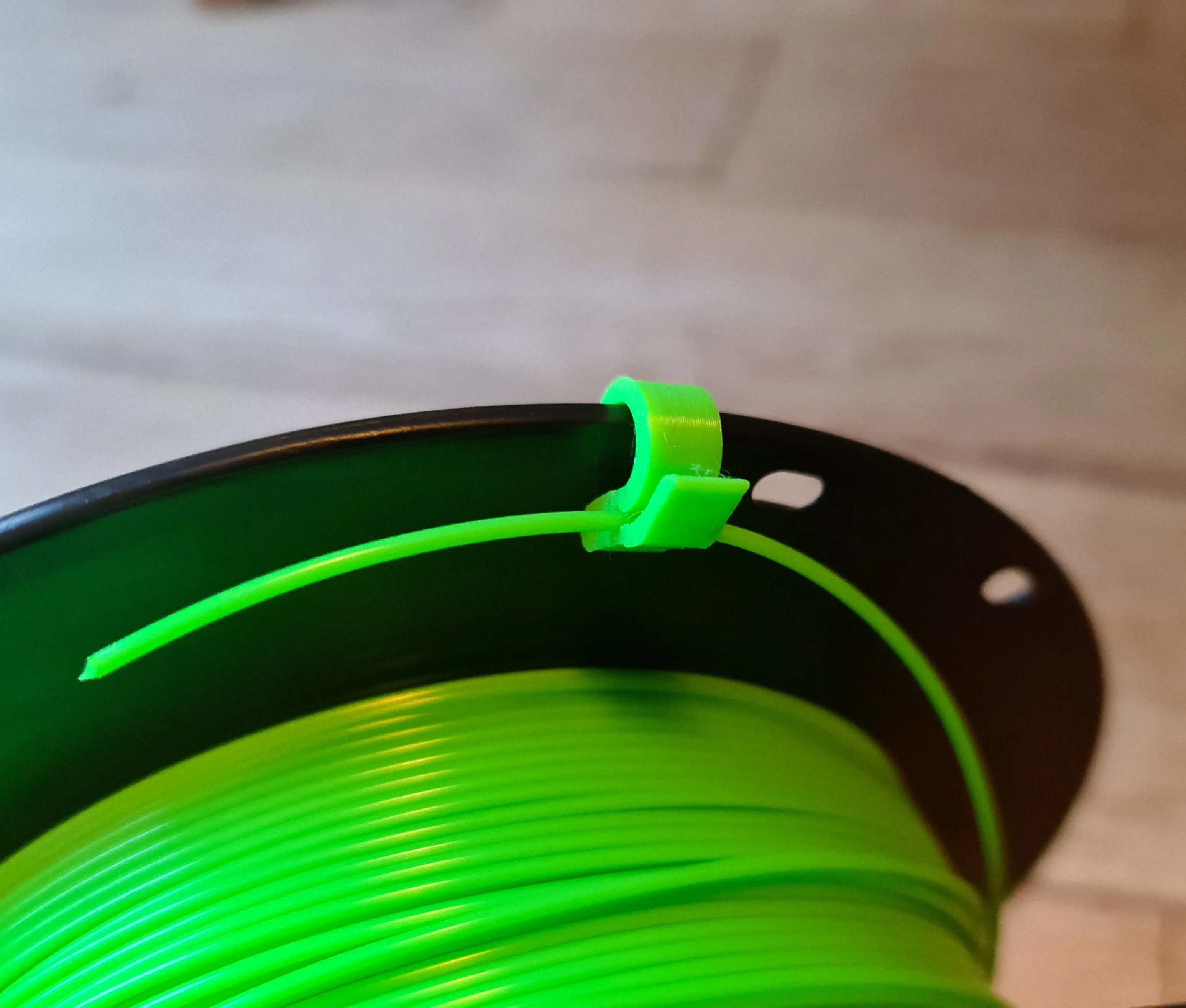 Updated Filament Clip Holder Prevents Spool Unravel