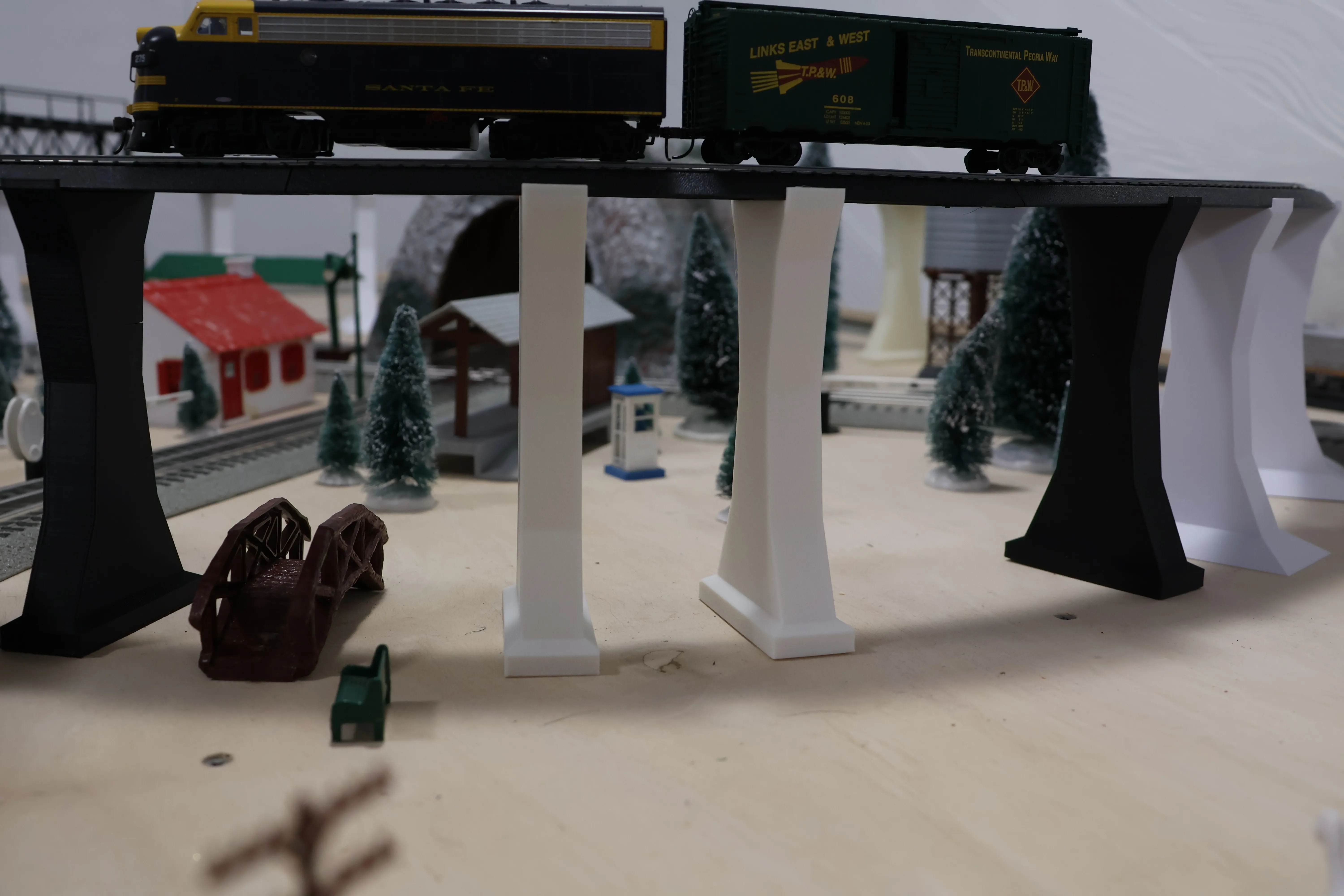 HO Scale 6" Track Riser