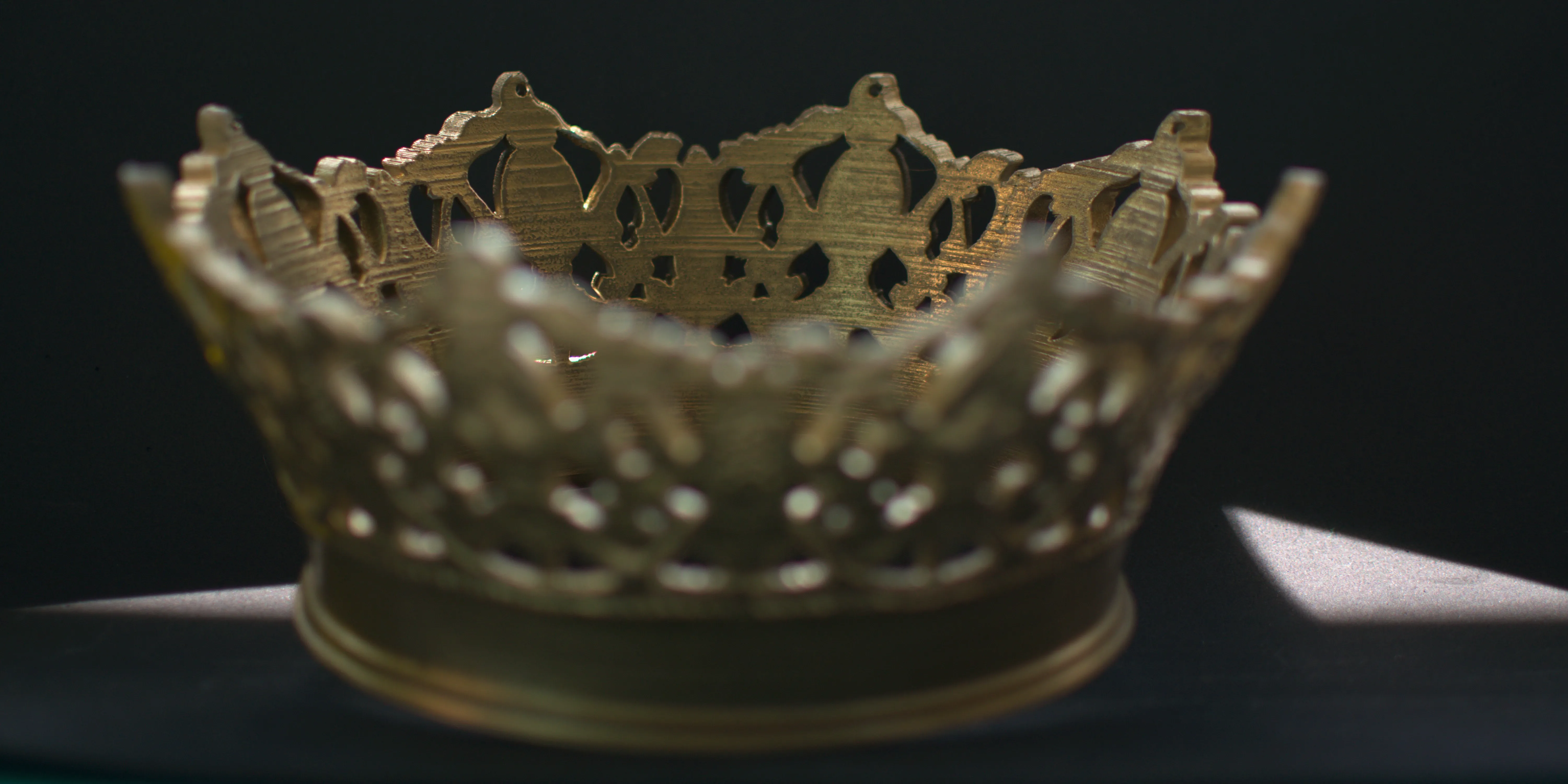 Réplica comercial de la corona de Isabel la Católica