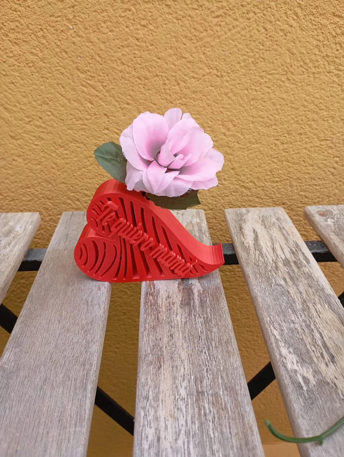 Rose holder, i love u mon spanish.