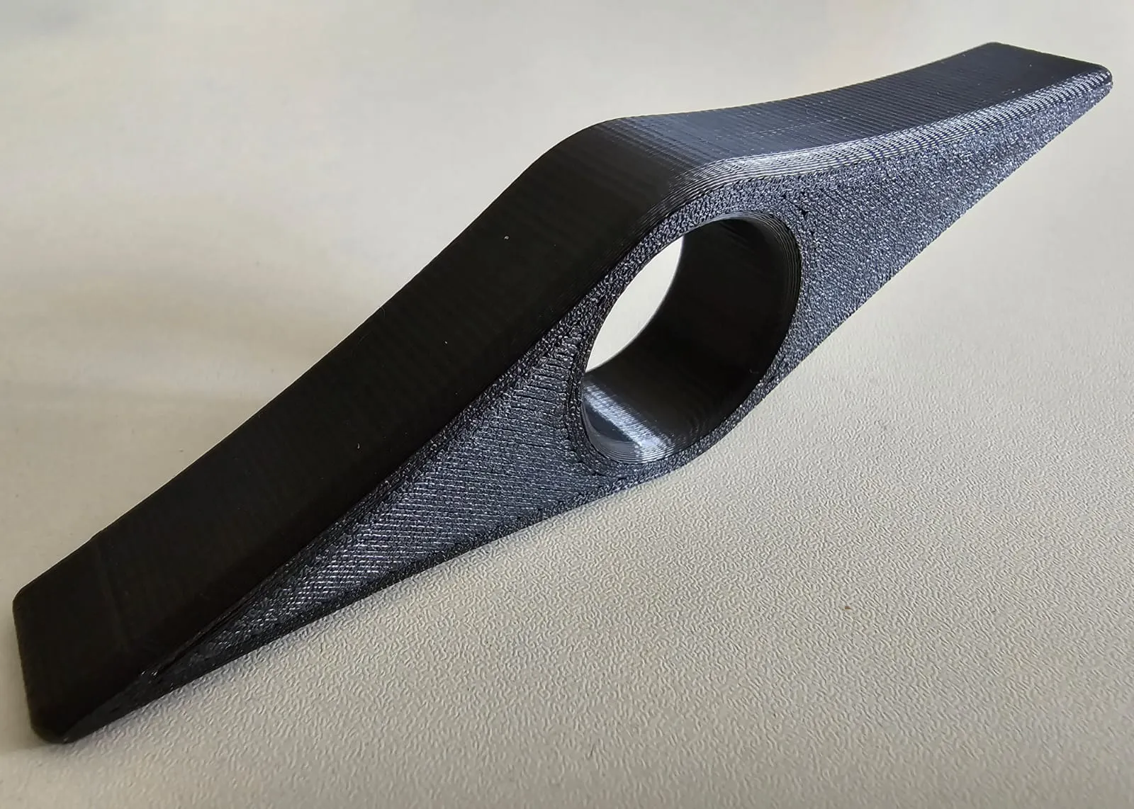 3D Printed Page Holder - Perfect for Reading Enthusiasts!